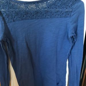 blue long sleeved t-shirt
